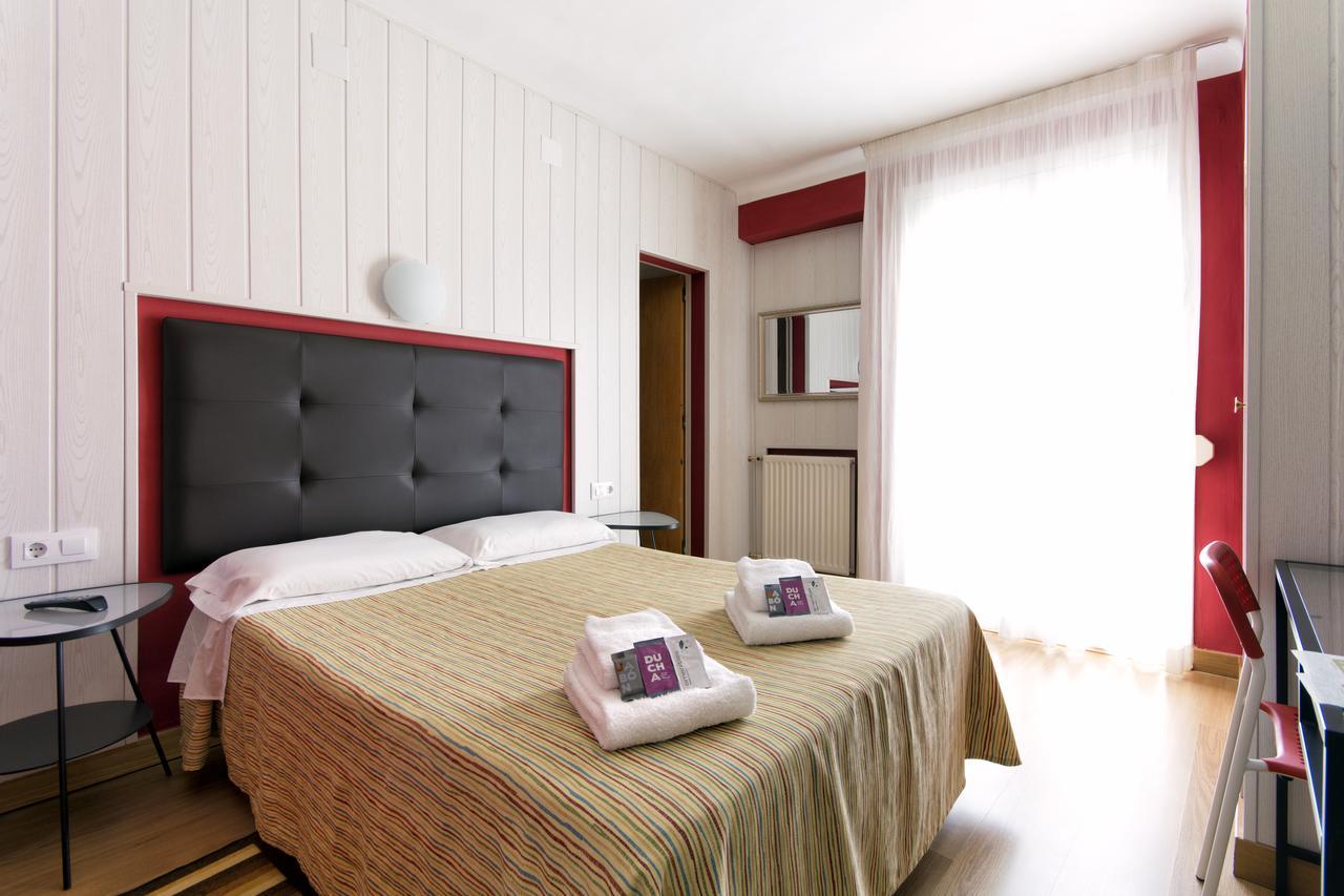 Hostal Fabrellas Кальдес-де-Малавелья Екстер'єр фото
