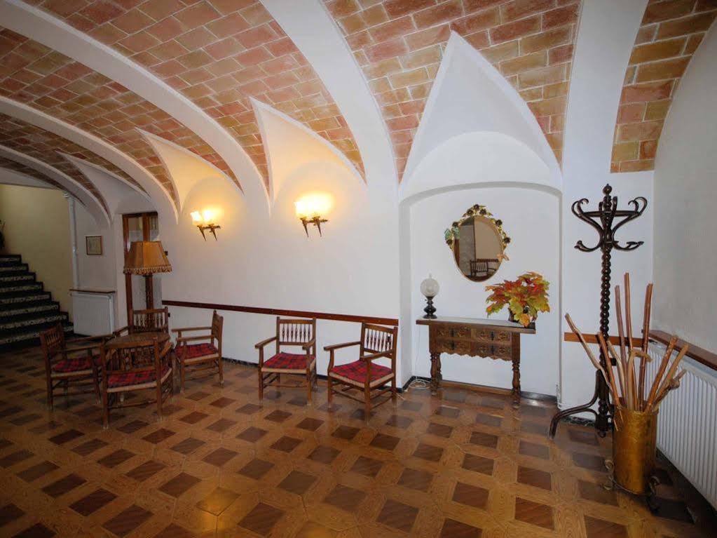 Hostal Fabrellas Кальдес-де-Малавелья Екстер'єр фото